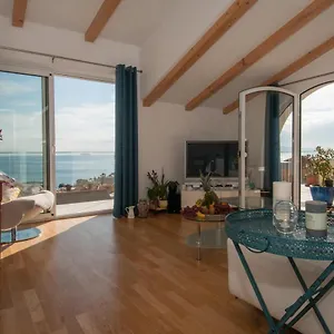 Beautiful View 1 Apartment